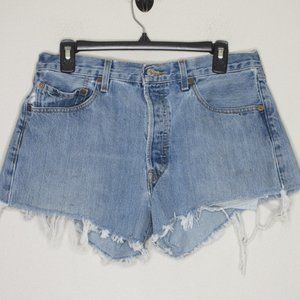 Levi's Women's Vintage 501 Cut Off Denim Short Shorts Med Wash Size 31" B1-08